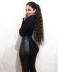 SUPER PAWG JANA CULOVIC stretching out leggins