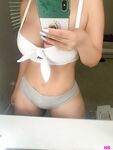 StephMurves Leaked of Slit And Boobs