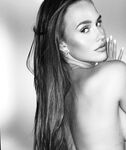 Laura Mueller All OnlyFans Nude Photos