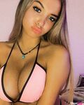 Aliciazore 18yo blonde australian thot with big tits