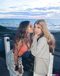 Aliciazore 18yo blonde australian thot with big tits