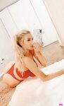 Csblondebombshell nude OnlyFans